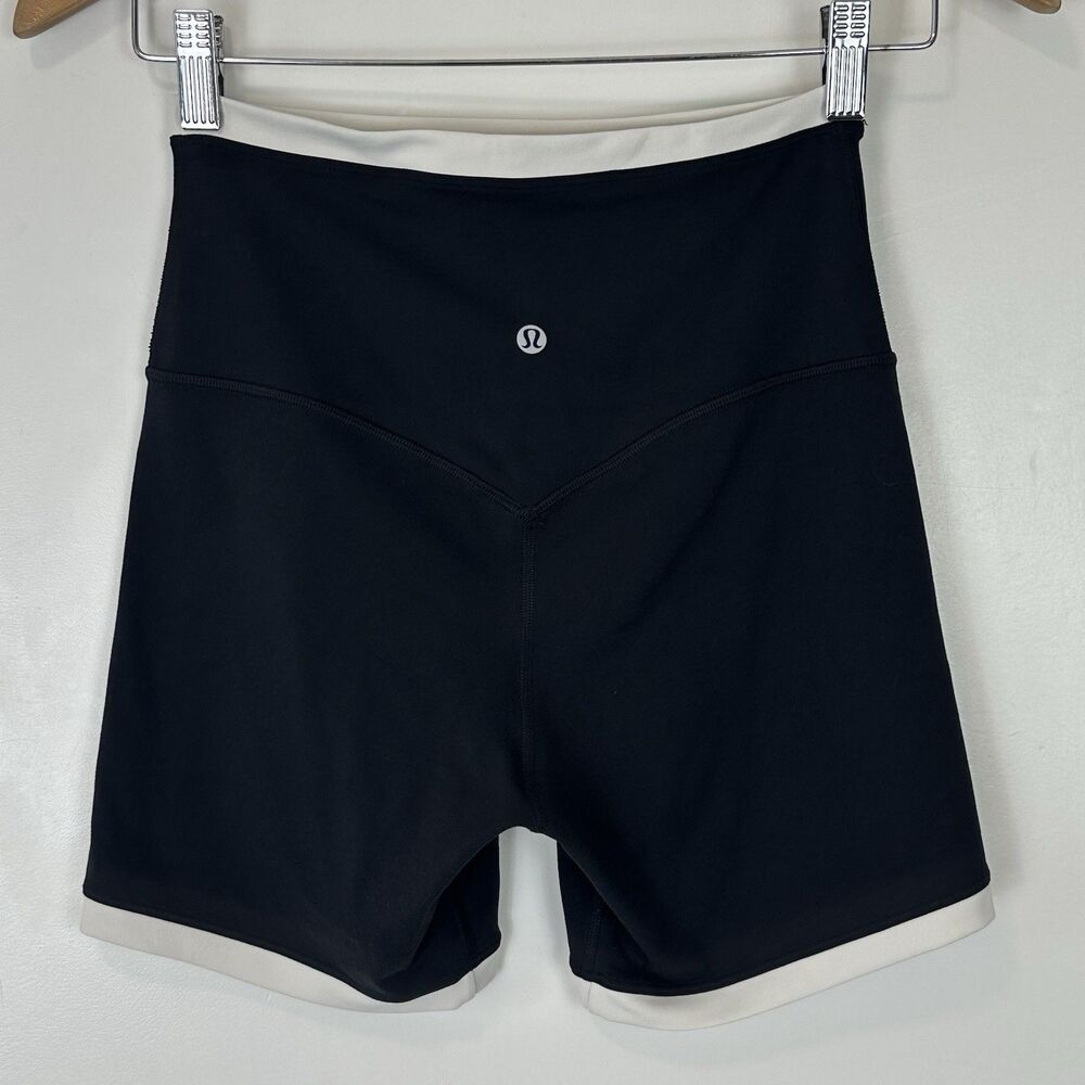Lululemon Align Layered Super High Rise Short 6" Black Ivory Two Tone Sz 6 Yoga
